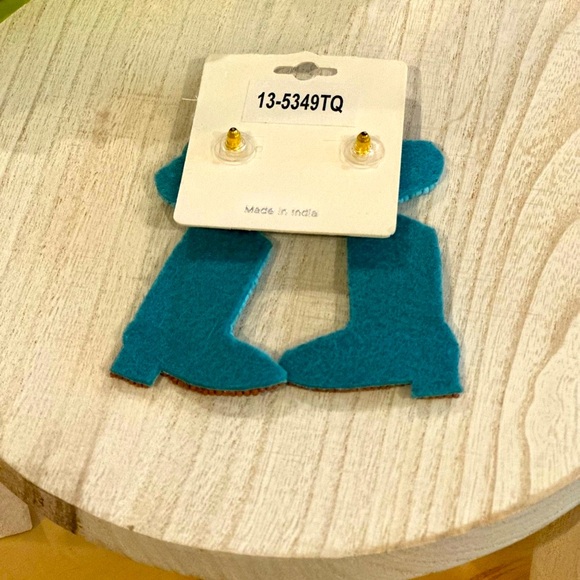 Beaded Cowboy Hat and Boot Earrings - Turquoise - Picture 3 of 5